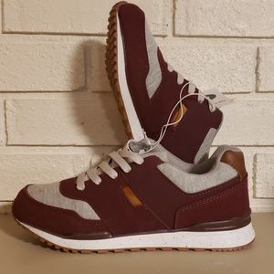 Cat & Jack kids shoes size 4